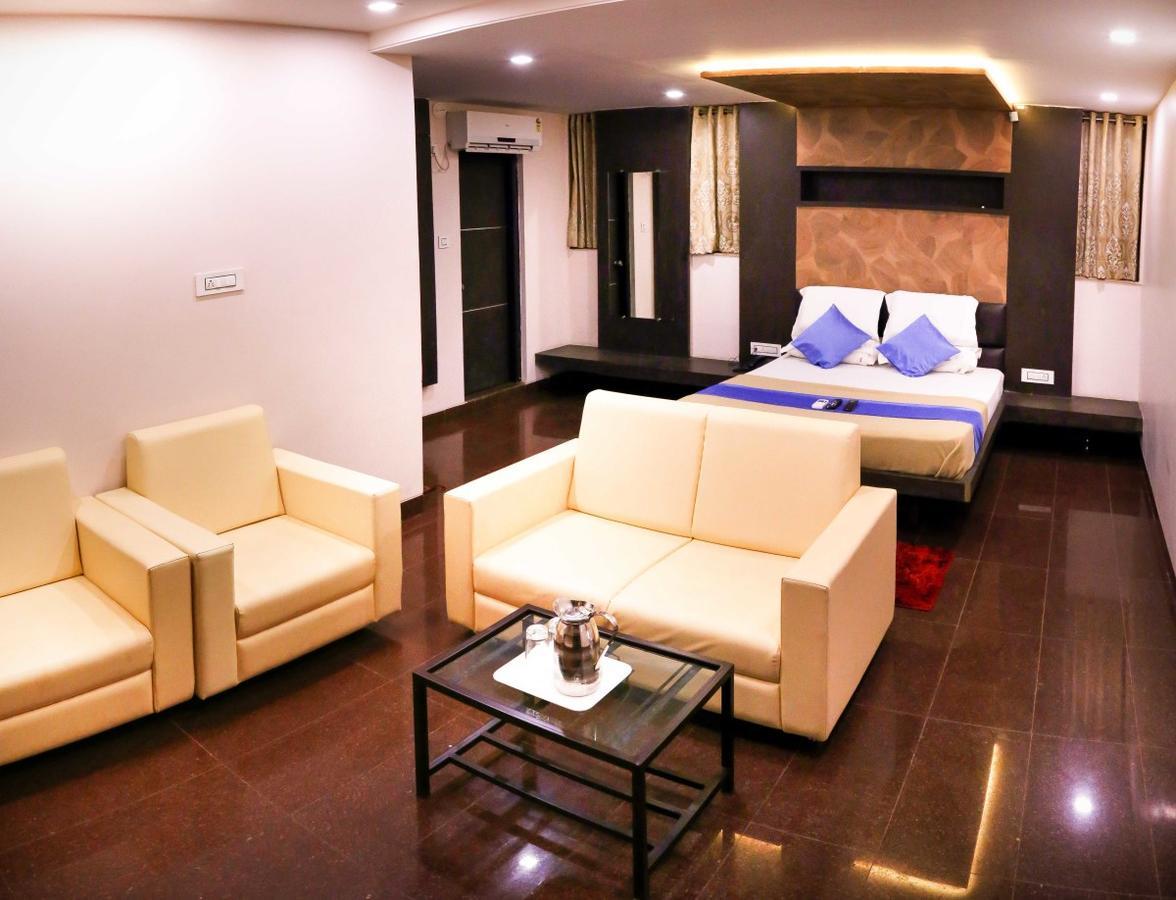 Hotel City Crown Kolhapur Eksteriør bilde
